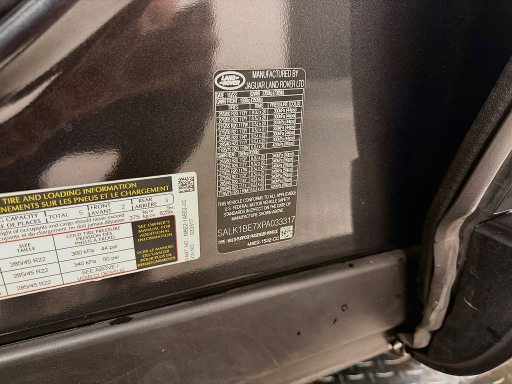 Used 2023 Carpathian Grey Premium Metallic Land Rover Autobiography image 36