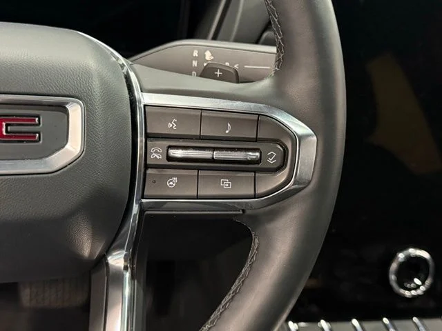 Used 2026 White GMC Elevation image 18