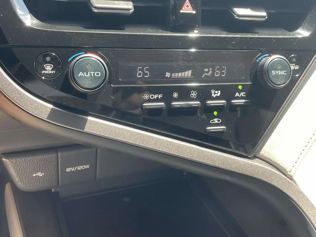 Used 2024 Ice Cap Toyota SE image 15