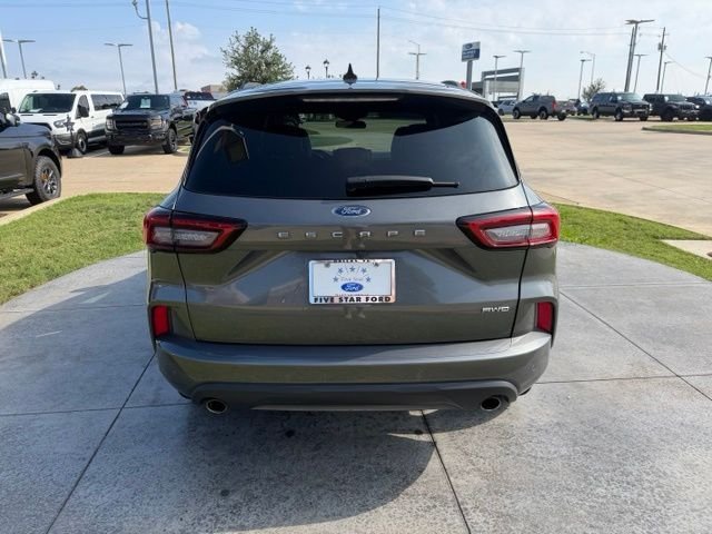 Used 2023 Gray Ford ST-Line Select image 5