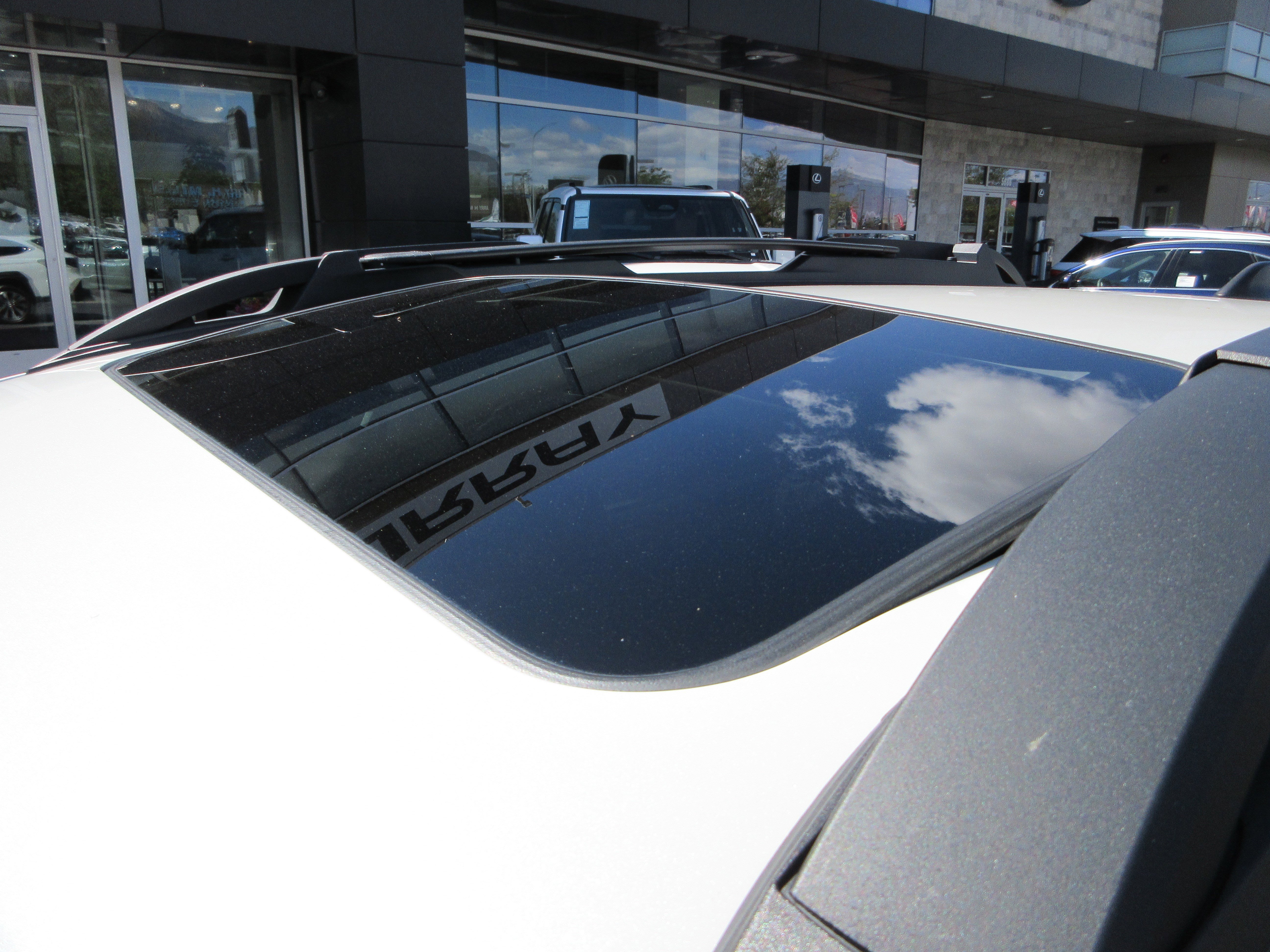 Used 2023 Crystal White Pearl Subaru Limited XT image 17