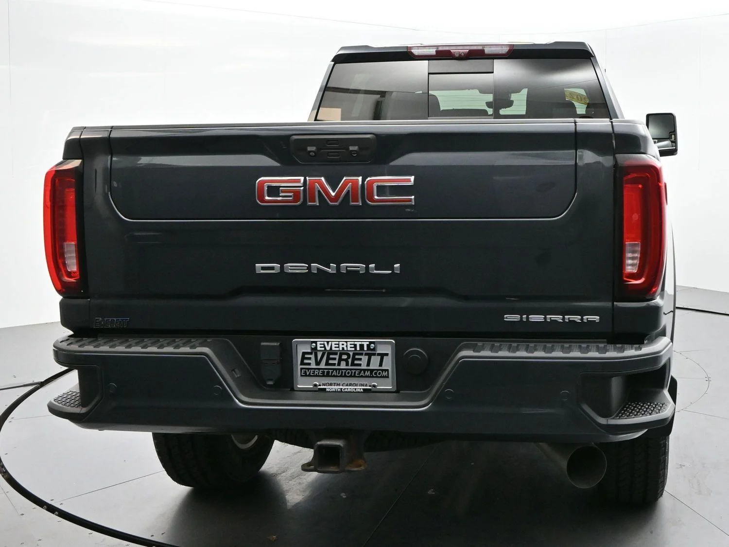 Used 2022 Hunter Metallic GMC Denali image 6