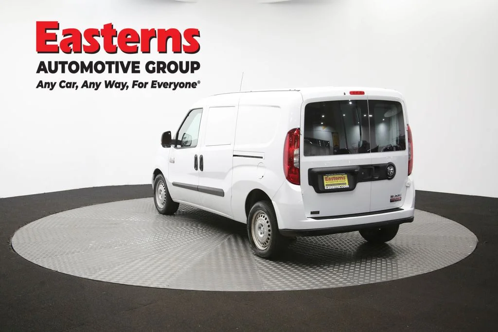 Used 2022 White Ram Base image 63