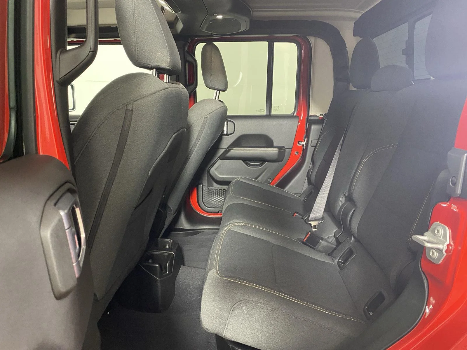 Used 2025 Firecracker Red Clearcoat Jeep Texas Trail image 23