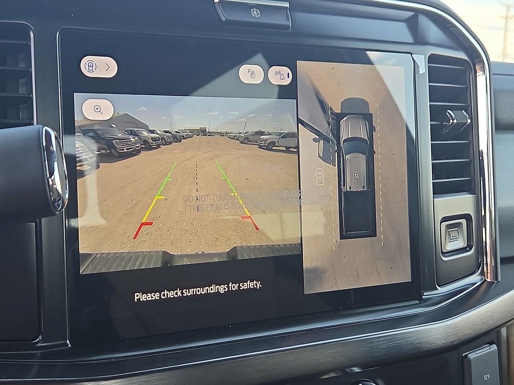 New 2026 Glacier Gray Metallic Tri-Coat Ford F-250® Lariat® image 23