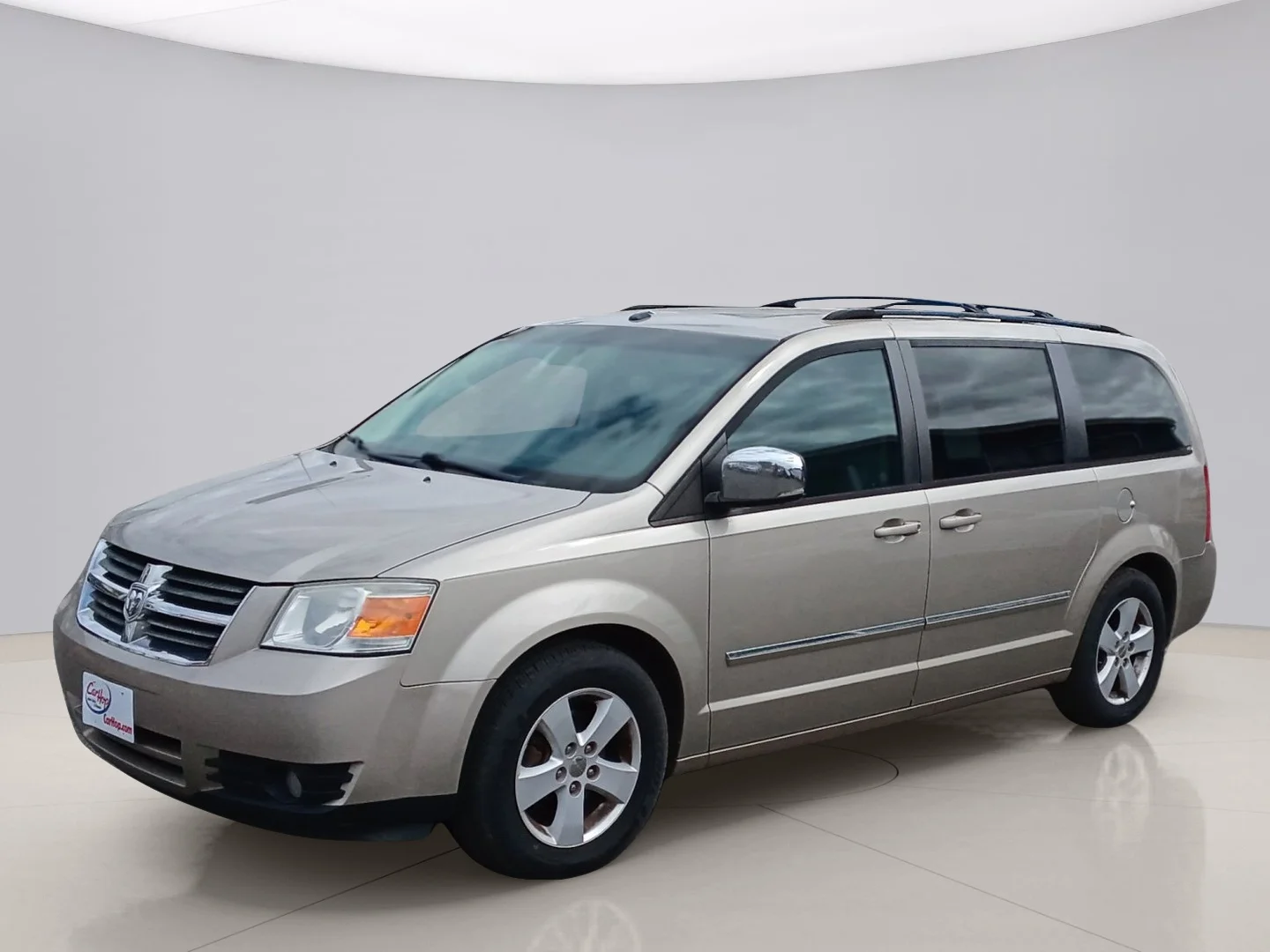 Used 2008 Tan Dodge SXT image 1