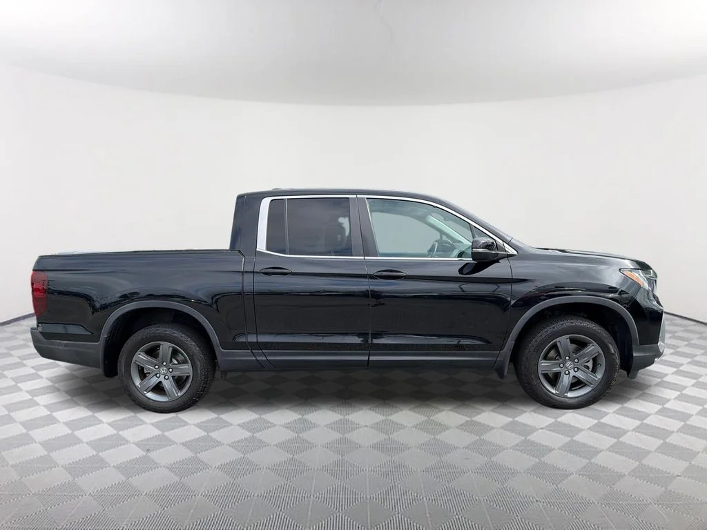 Used 2023 Black Honda RTL image 4