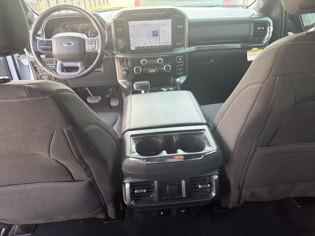 Used 2023 Oxford White Ford XLT image 13