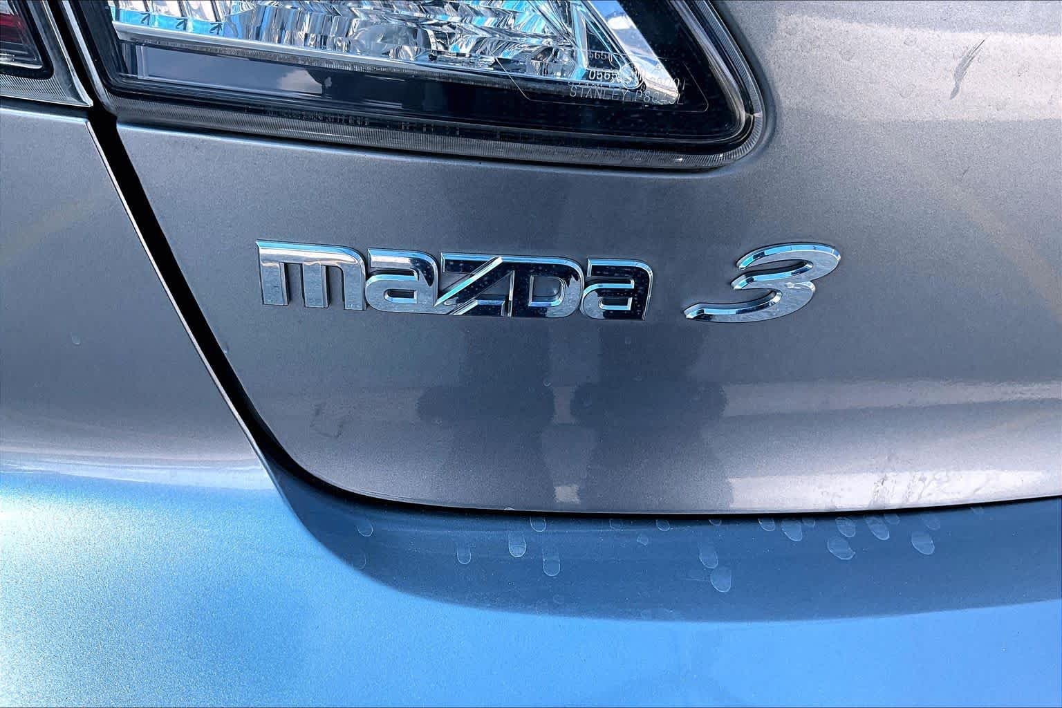 Used 2013 Liquid Silver Metallic Mazda i Sport image 10