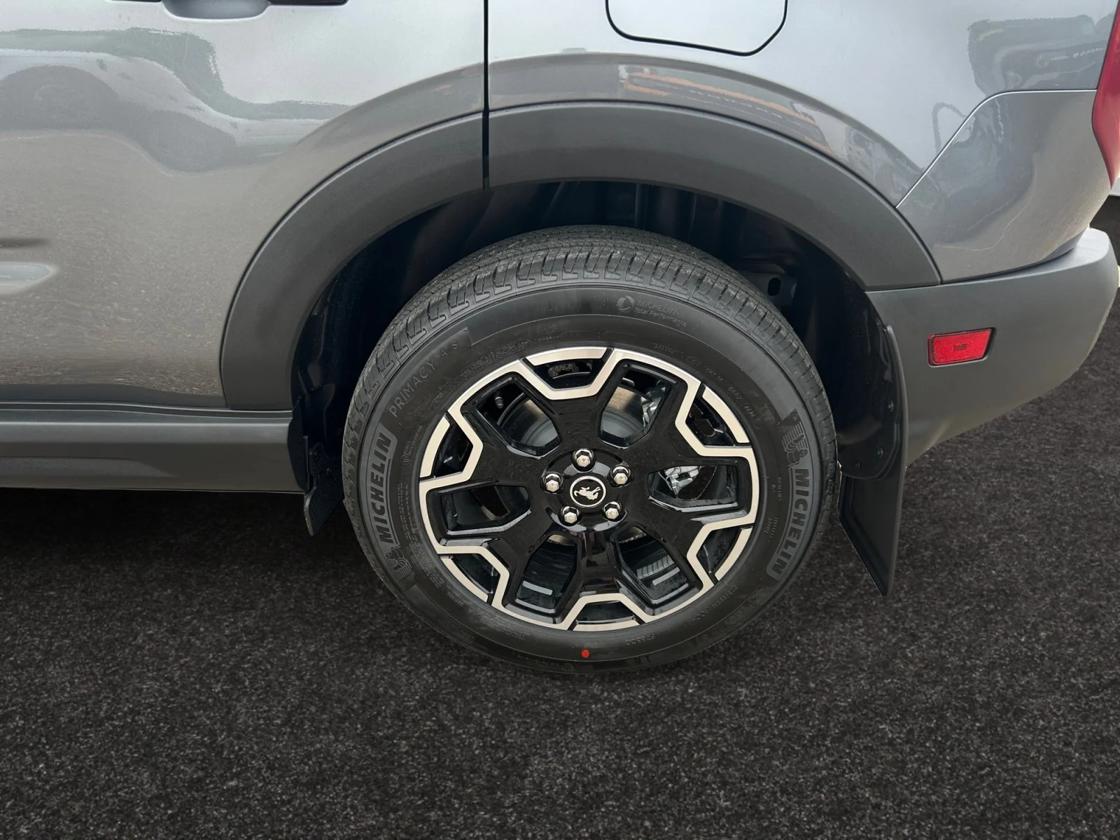 New 2026 Carbonized Grey Metallic Ford Outer Banks image 9
