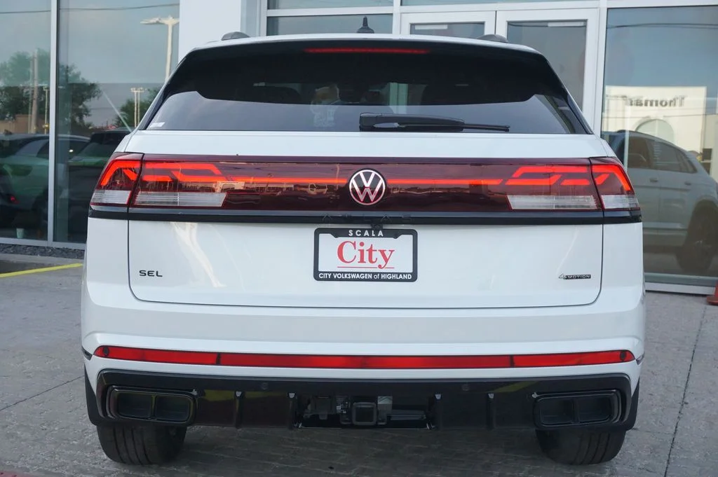 New 2026 White/off-white Volkswagen 2.0T SEL R-Line Black image 7