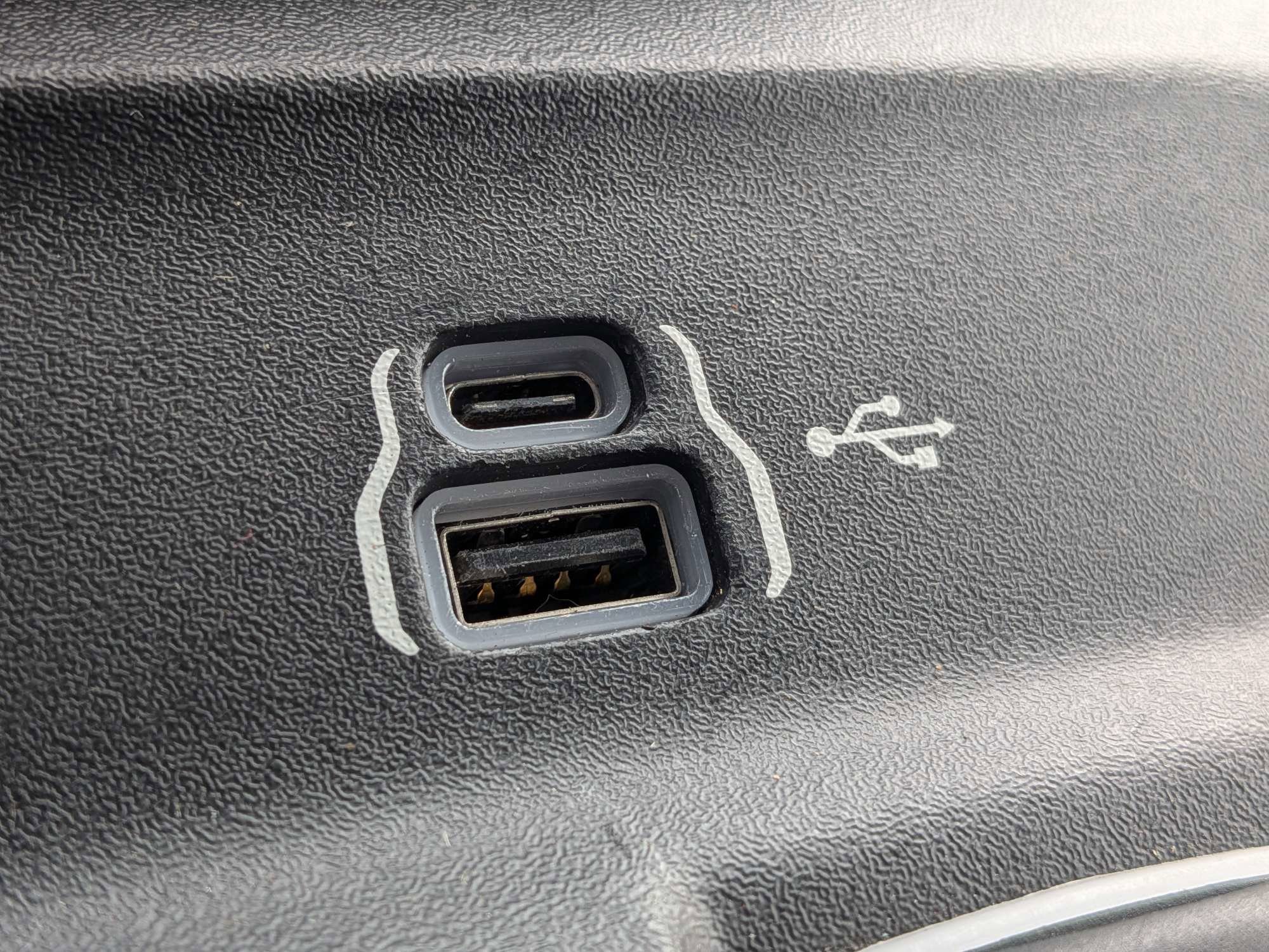 Used 2025 White Ram High Roof image 20