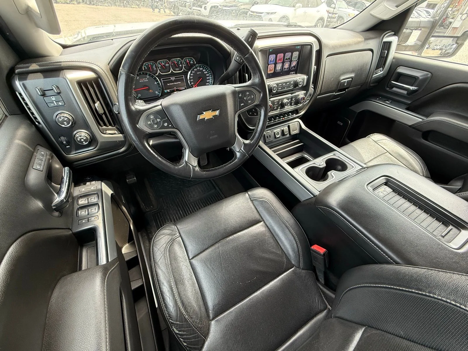 Used 2016 White Chevrolet LTZ image 15
