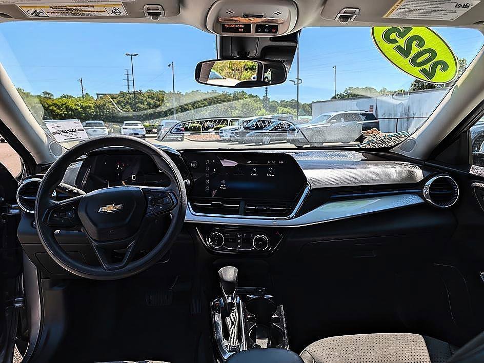 Used 2025 Sterling Gray Metallic Chevrolet LT image 11