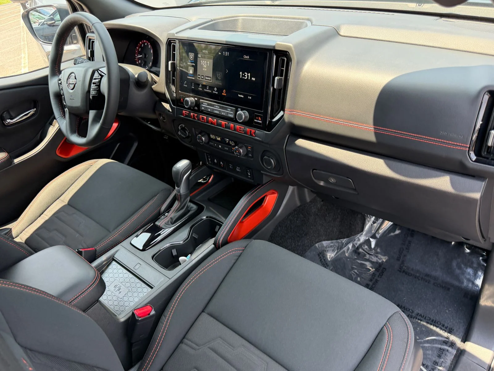 Used 2025 Black Nissan PRO-4X image 31