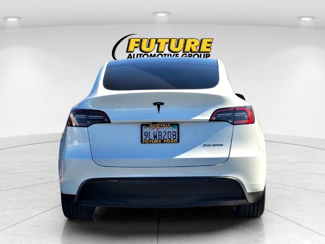 Used 2024 White Tesla Long Range image 5