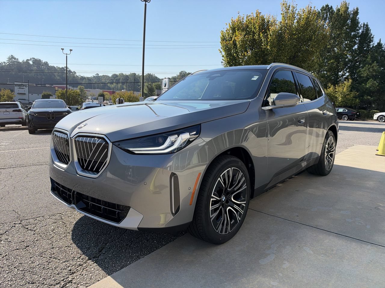 New 2026 Skyscraper Grey Metallic BMW 30 xDrive image 4