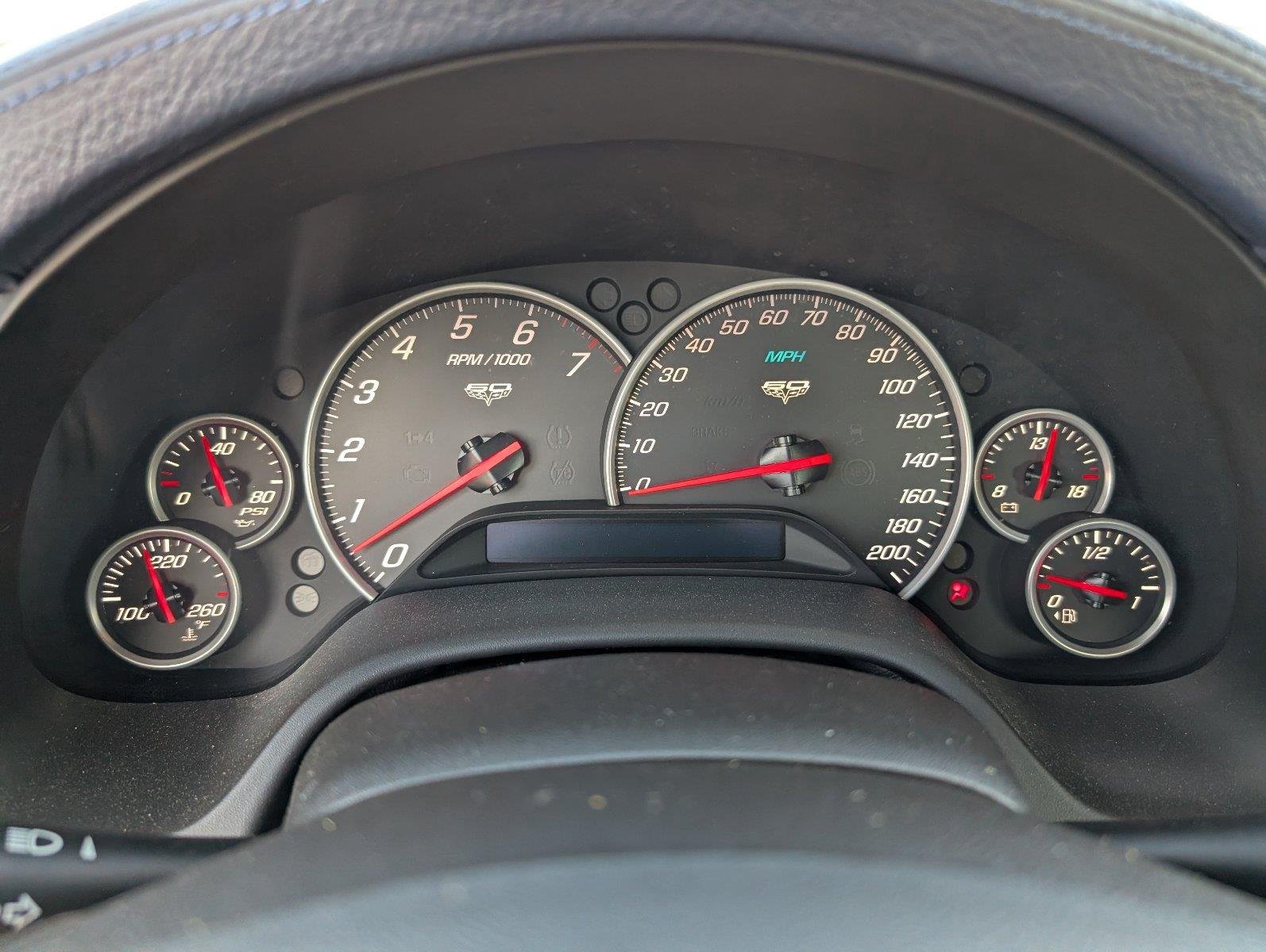 Used 2013 ARCTIC WHITE Chevrolet Grand Sport 4LT image 33