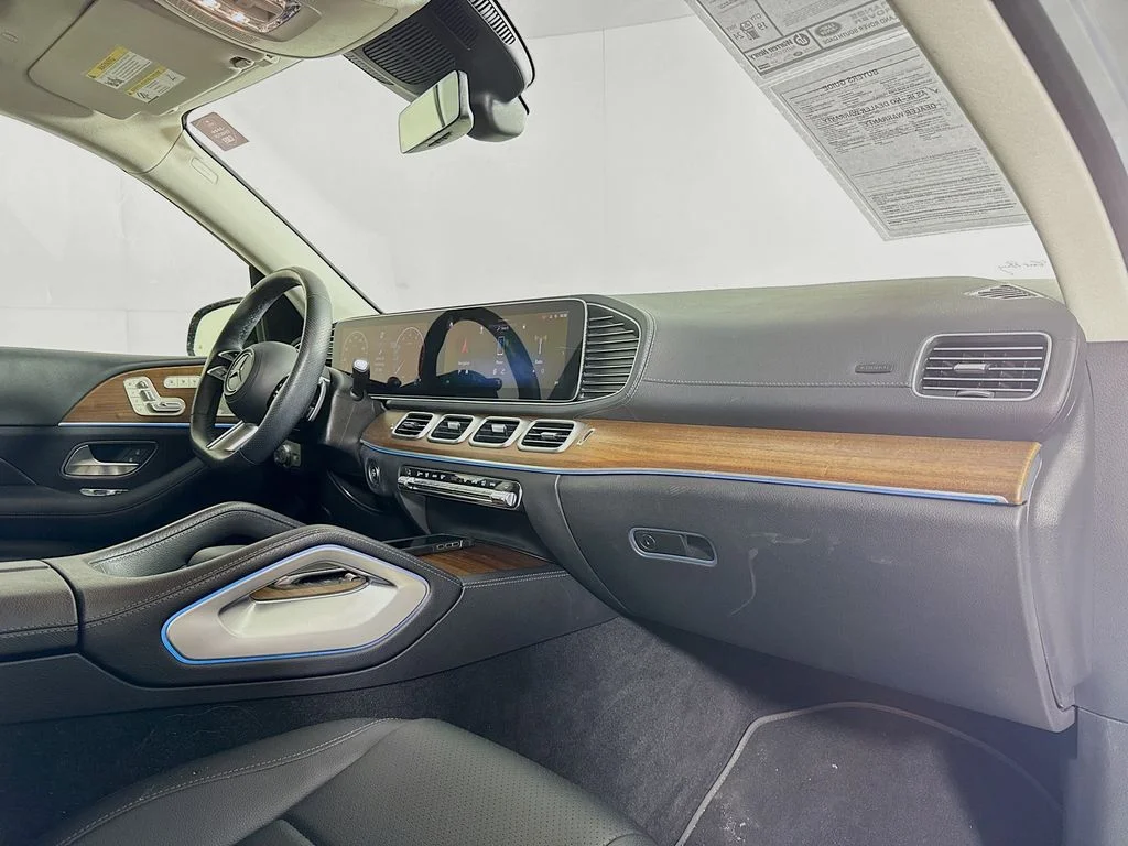 Used 2024 Cirrus Silver Metallic Mercedes-Benz GLS 450 image 31