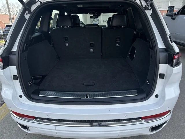 Used 2023 White Jeep Overland image 23