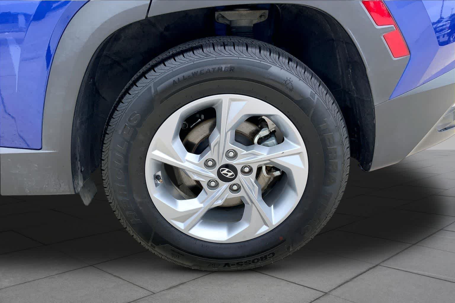 Used 2024 Intense Blue Hyundai SEL image 11