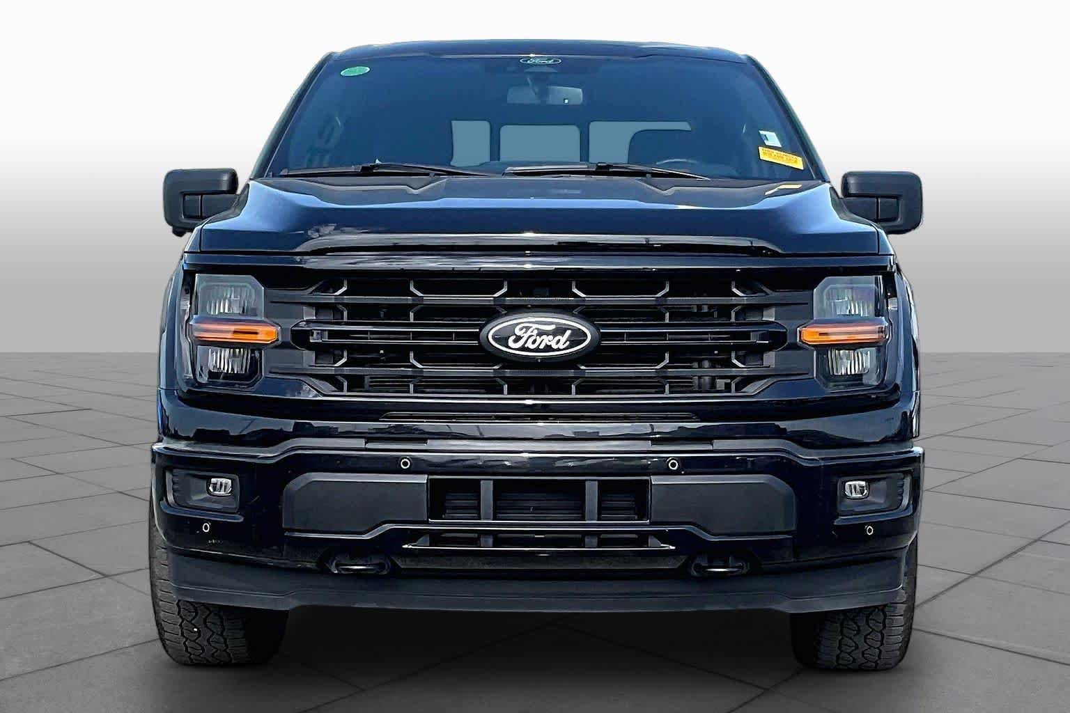 Used 2024 Agate Black Metallic Ford XLT image 4