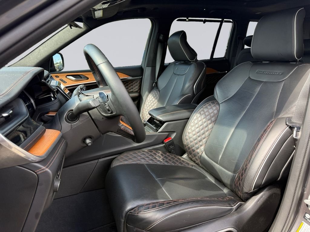 Used 2023 Gray Jeep Summit Reserve 4xe image 11