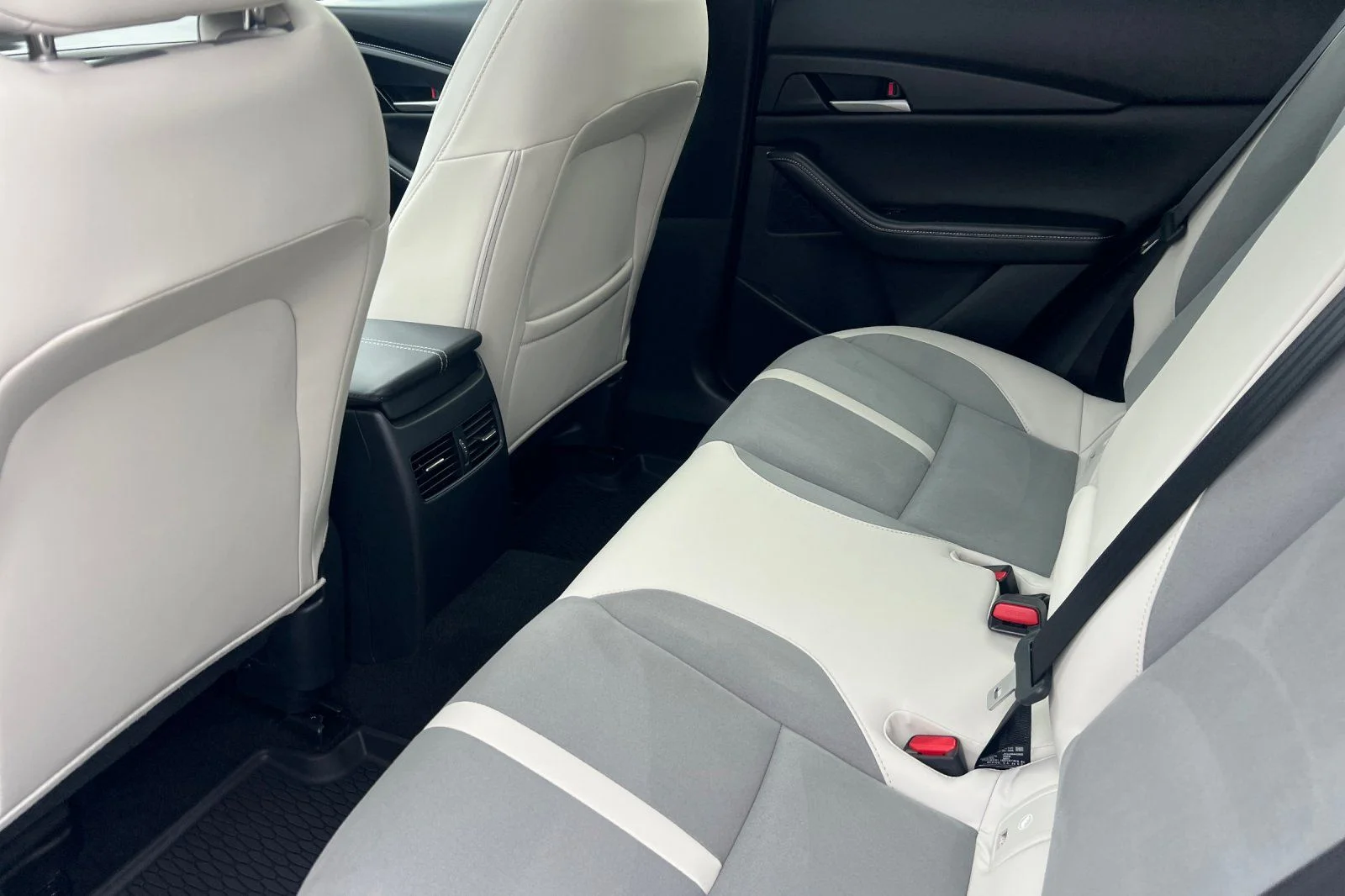 New 2026 Snowflake White Pearl Mazda 2.5 Turbo Aire Edition AWD image 9