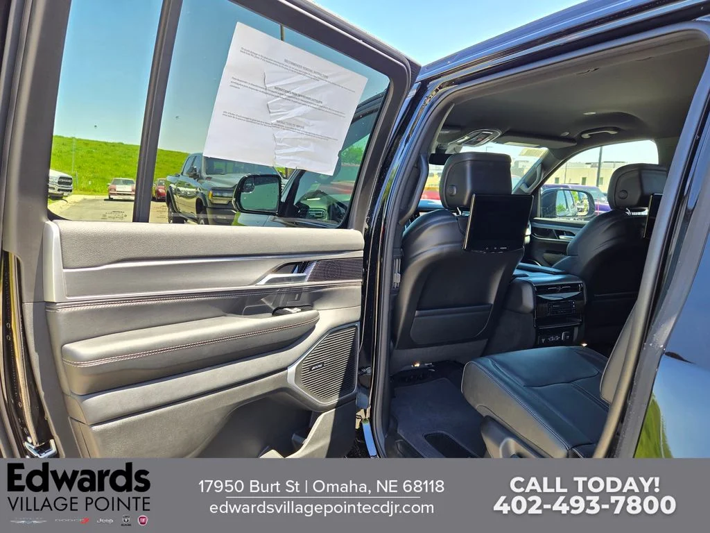 New 2026 High Gloss Black Exterior Paint Jeep Limited Altitude image 24