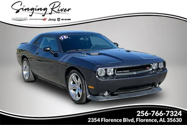 2014 Dodge Challenger R/T's photo