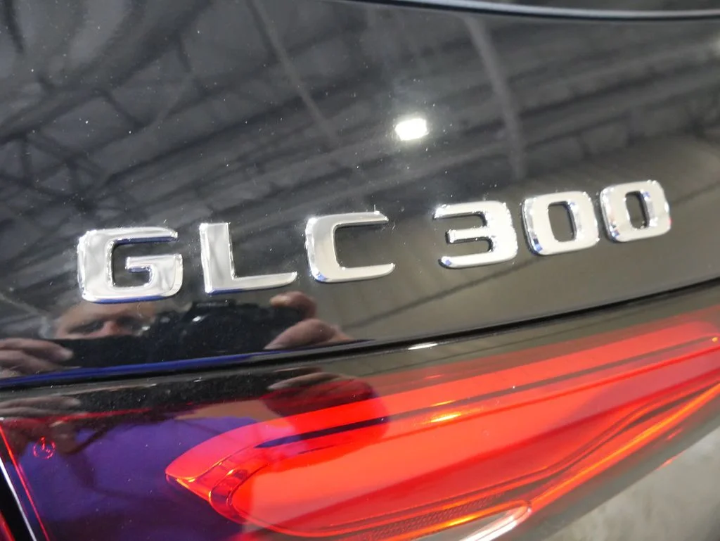 Used 2026 Black Mercedes-Benz GLC 300 image 8