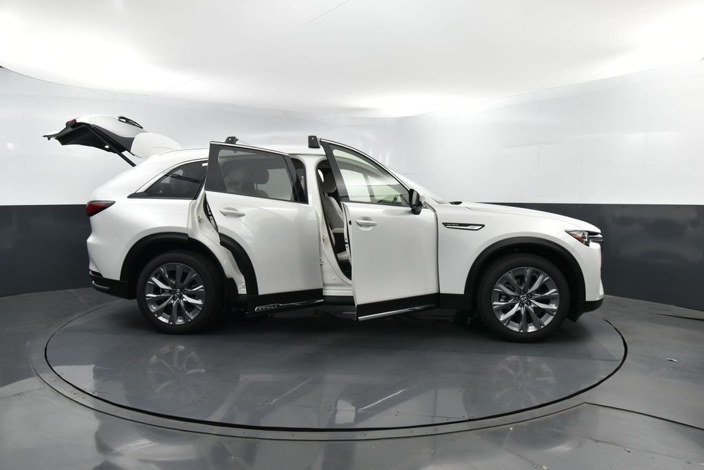 New 2026 Rhodium White Premium Mazda 3.3 Turbo Premium Plus AWD image 34