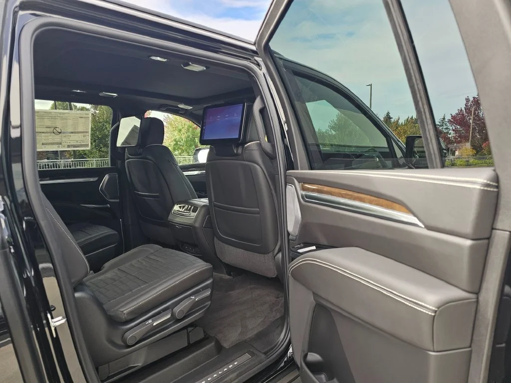 2026 Cadillac Escalade ESV Platinum Sport - Photo 14