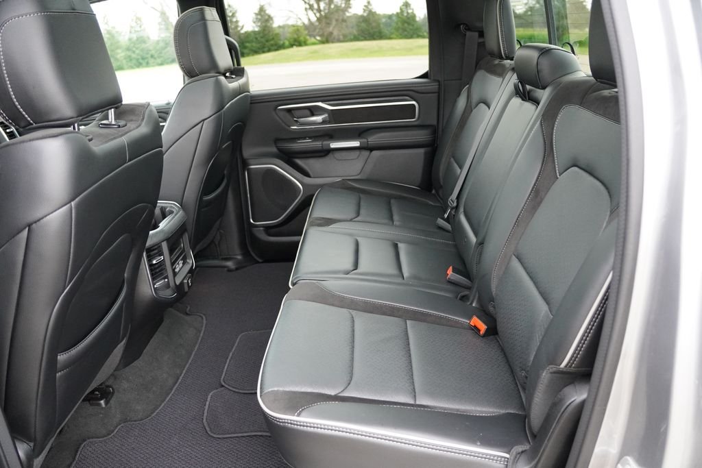 Used 2023 Silver Ram Laramie image 18