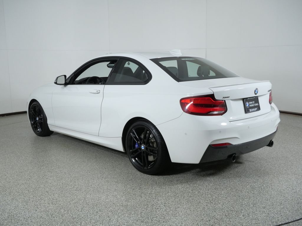 Used 2018 Alpine White BMW M240i image 15