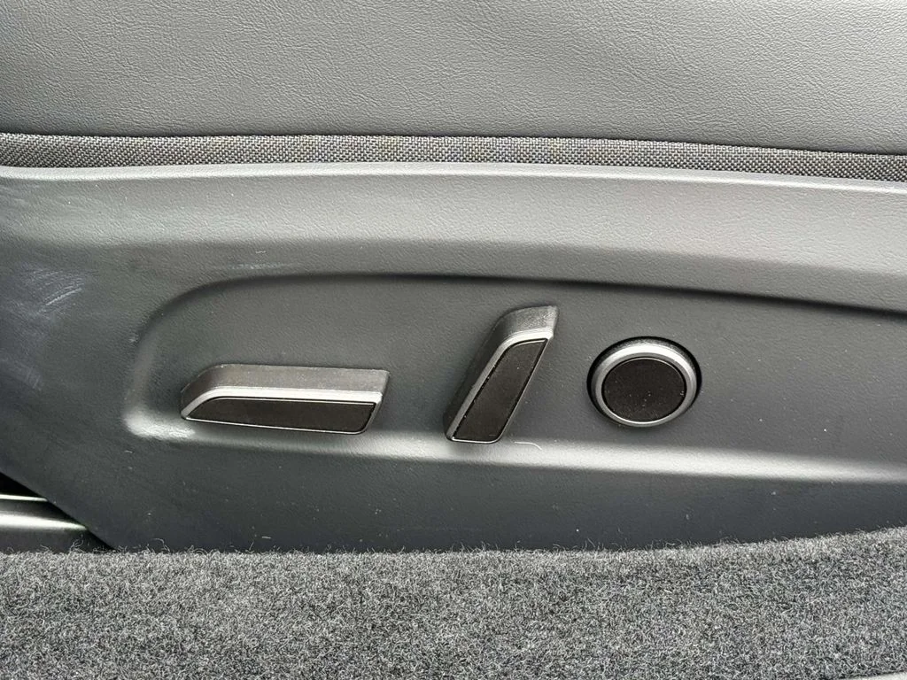 2025 Tesla Model 3 Long Range - Photo 25