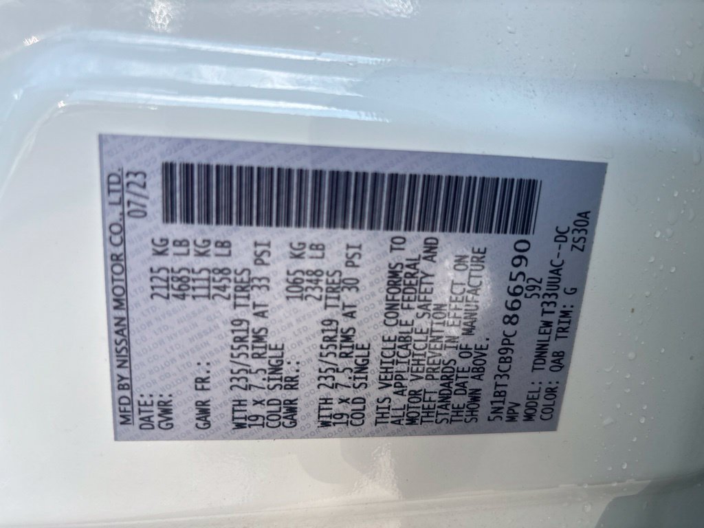 Used 2023 White Nissan SL image 11