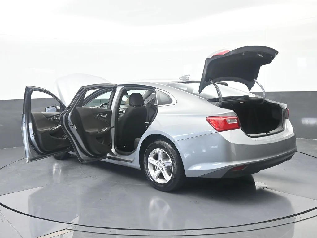 Used 2024 Sterling Gray Metallic Chevrolet LT image 74
