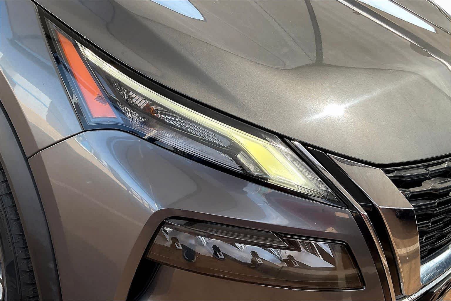 Used 2023 Gun Metallic Nissan S image 25
