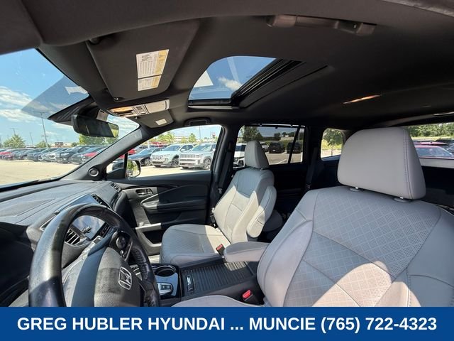 Used 2019 Black Honda Elite image 19