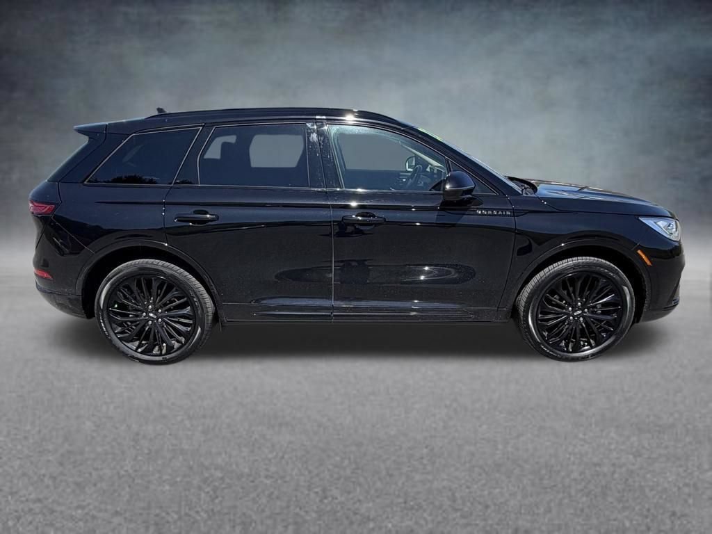 Used 2023 Black Metallic Lincoln Reserve image 7