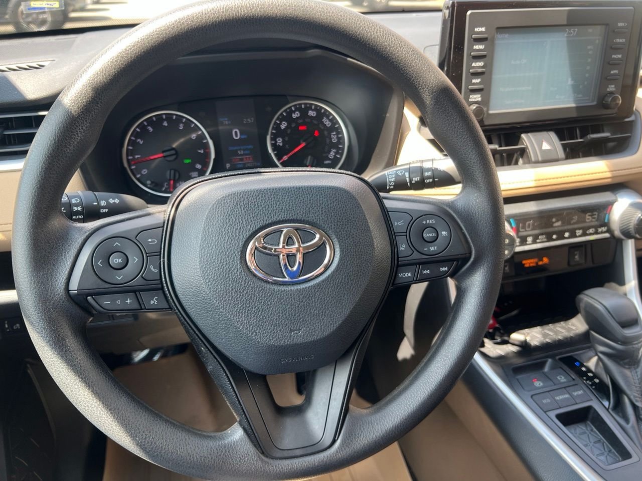 Used 2019 Gray Toyota XLE image 30