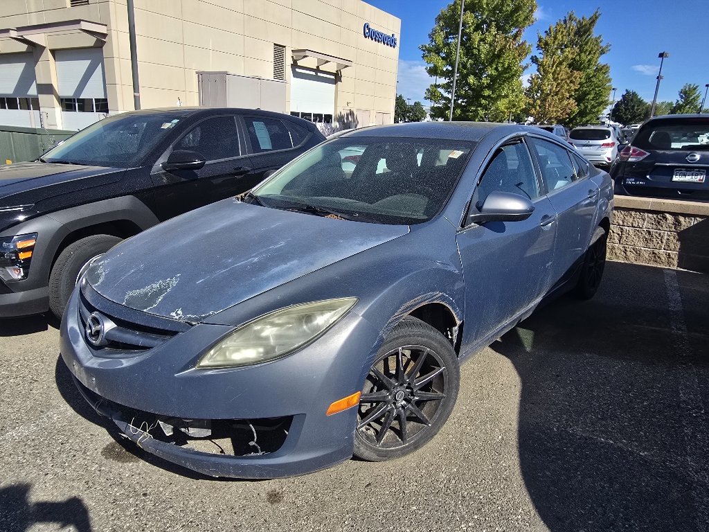 Used 2010 Comet Gray Mica Mazda i Sport image 10