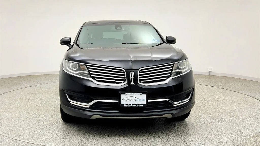 Used 2016 Black Velvet Lincoln AWD 4dr Reserve image 2