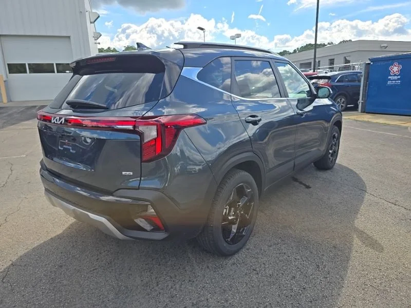 Used 2026 Gray Kia EX image 8