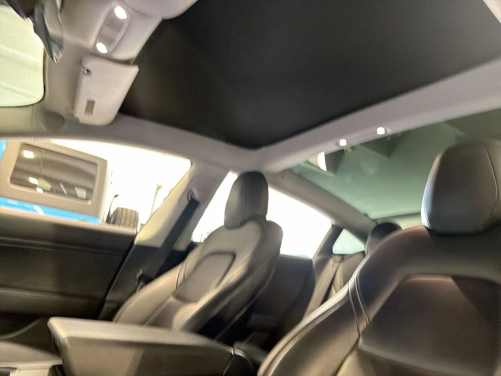 Used 2019 White Tesla Standard Range Plus image 16