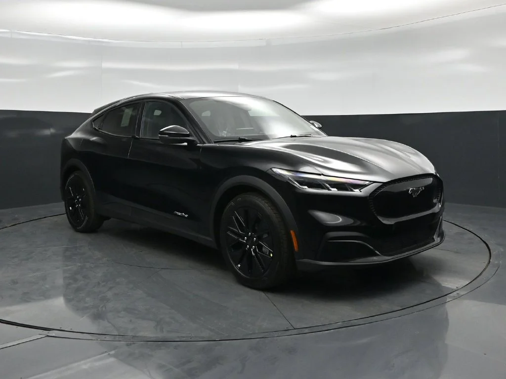 New 2026 Shadow Black Ford Select image 50