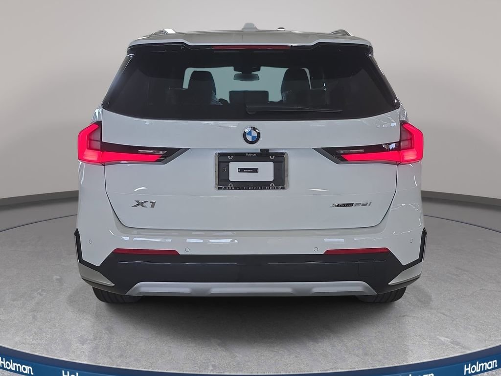 New 2026 Alpine White BMW xDrive28i image 5