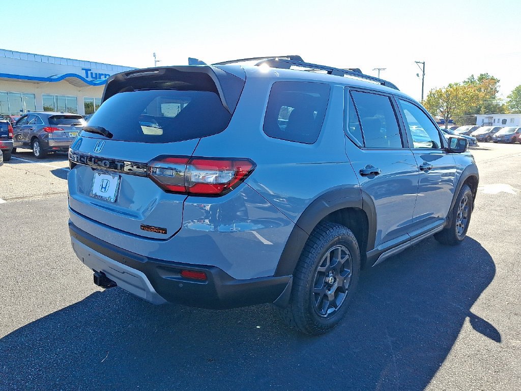 Certified Used 2023 Sonic Gray Pearl Honda AWD TRAILSPORT image 40