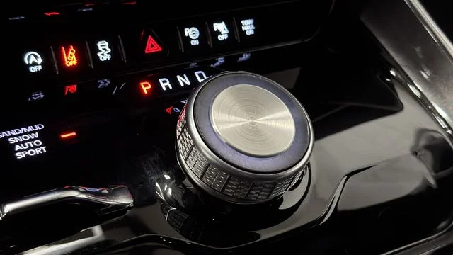 Used 2024 Diamond Black Jeep Base image 34